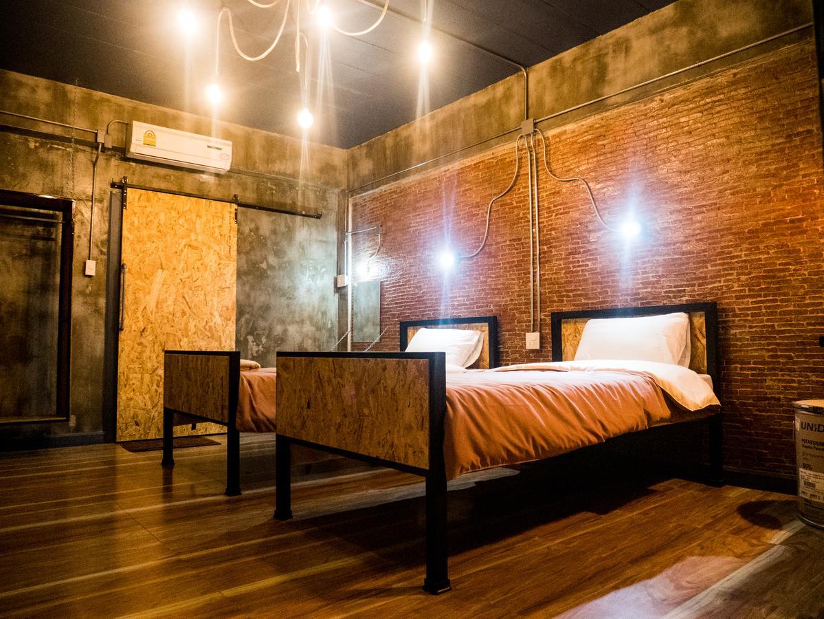 Uj Apartment Bangsaen Dış mekan fotoğraf