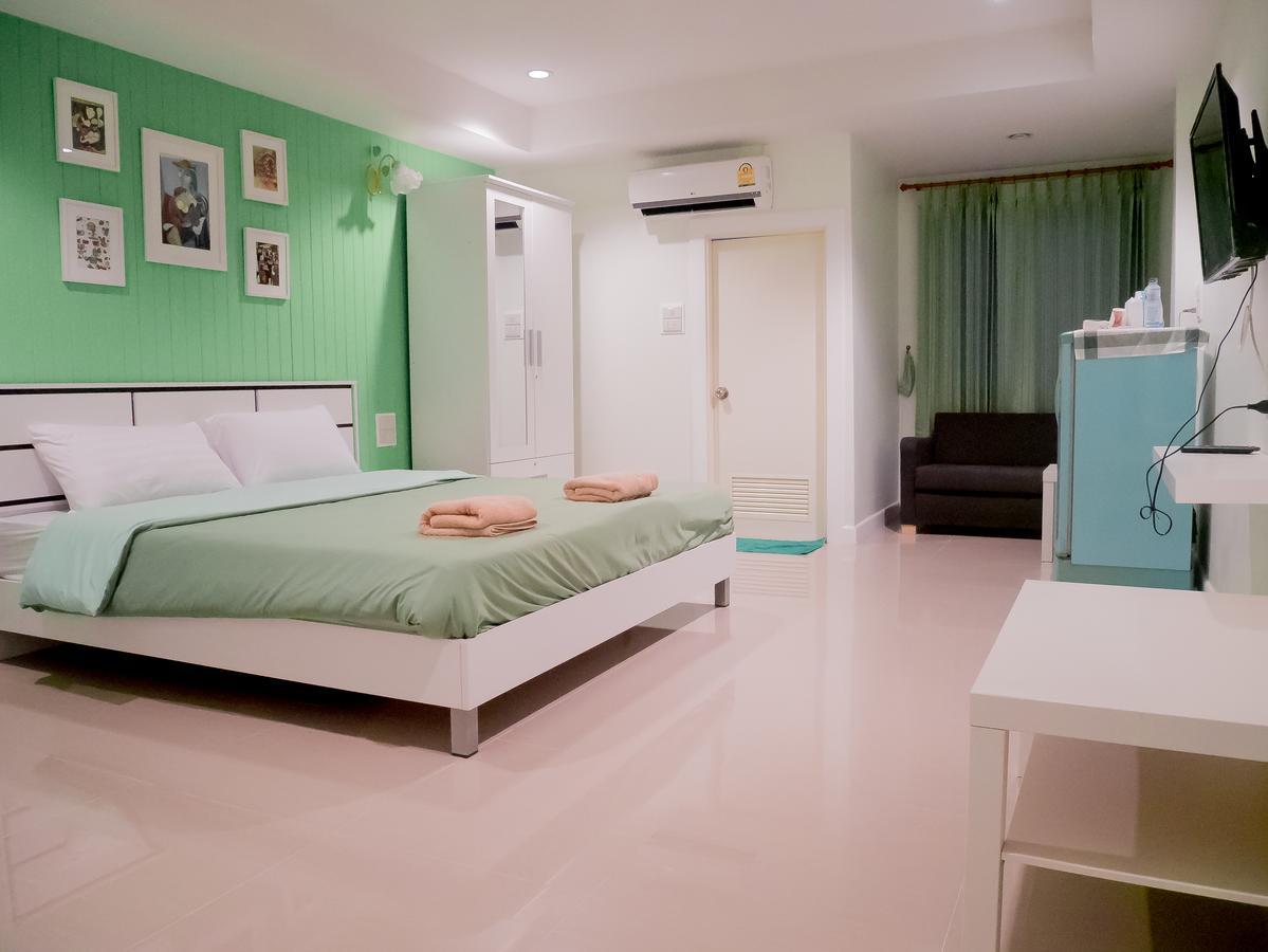 Uj Apartment Bangsaen Dış mekan fotoğraf