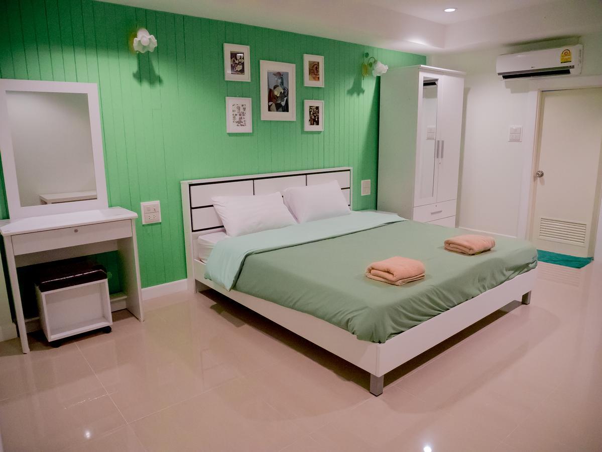 Uj Apartment Bangsaen Dış mekan fotoğraf