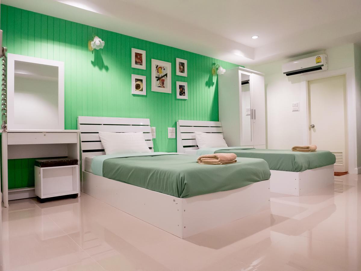 Uj Apartment Bangsaen Dış mekan fotoğraf