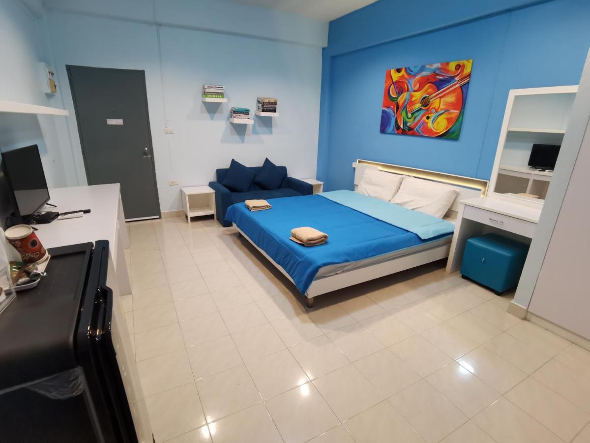 Uj Apartment Bangsaen Dış mekan fotoğraf